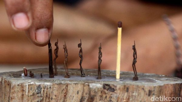 Unik! Patung Mini dari Korek Api Ini Tembus Pasar Internasional