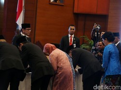 Wisata Dihantam Virus Corona, Ini Instruksi Wishnutama kepada Anak Buah