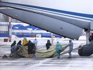 Virus Corona Merajalela, Rusia-Uzbekistan Evakuasi 470 Orang dari China