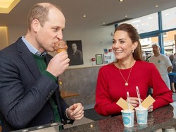 Momen Manis Pangeran William dan Kate Middleton Nikmati Es Krim di Wales