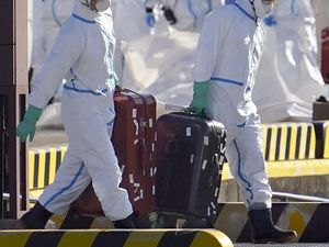 892 Pasien Corona Sembuh, Ketua DPR AS Robek Naskah Pidato Trump