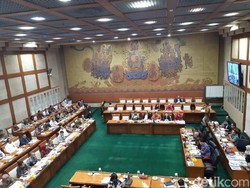 DPR Panggil Kementerian BUMN hingga Bulog Bahas Masalah Pangan