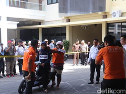 Rekonstruksi Pembunuhan Rosidah, Ini Alasan Pelaku Bakar Mayat Korban