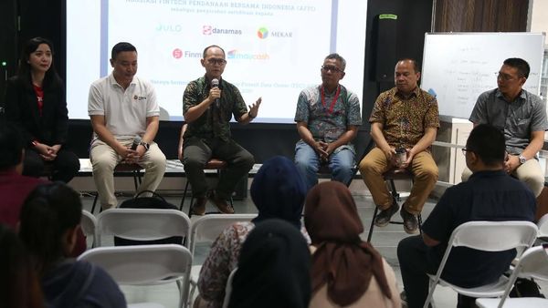 AFPI Apresiasi 5 Anggota Sukses Berintegrasi pada FDC