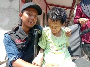 Dari Balik Jeruji Besi Menuju Tanah Suci Dari Balik Jeruji Besi Menuju Tanah Suci