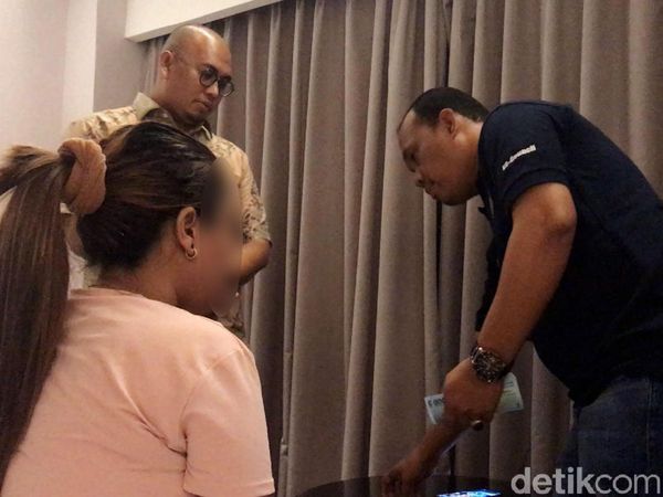 Detik-detik Penggerebekan PSK oleh Andre Rosiade yang Picu Kontroversi