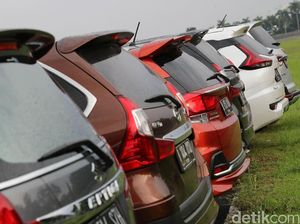 Kenapa Sih Orang Indonesia Suka Banget Mobil MPV? Kenapa Sih Orang Indonesia Suka Banget Mobil MPV?