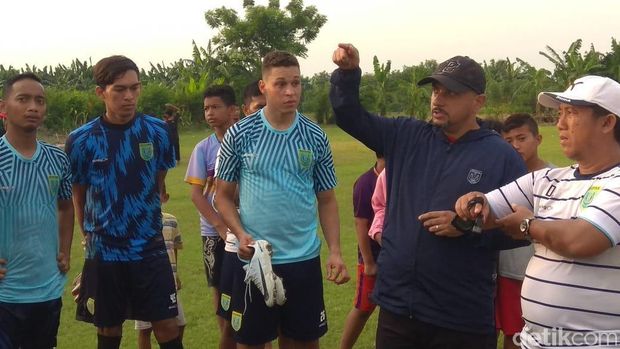 Cari Striker Asing, Persela Lamongan Ditawari Pemain Brasil dan Bosnia