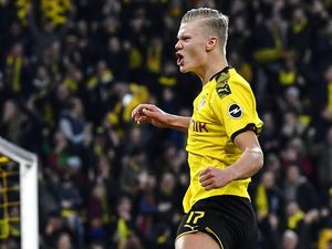 Yellow Wall Signal Iduna Park Bikin Haaland Mantap Pilih Dortmund