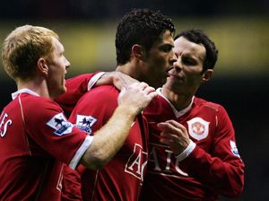 Antara Ryan Giggs, Paul Scholes, dan Cristiano Ronaldo