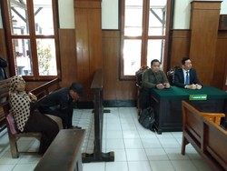 Sidang Permohonan Ganti Kelamin di Surabaya, Tiga Saksi Dihadirkan