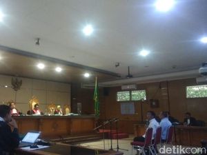 Anggota DPRD Jabar Bantah Minta Jatah Duit Proyek di Indramayu Anggota DPRD Jabar Bantah Minta Jatah Duit Proyek di Indramayu