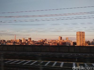 Foto : Pemandangan Kota-Kota Jepang via Shinkansen