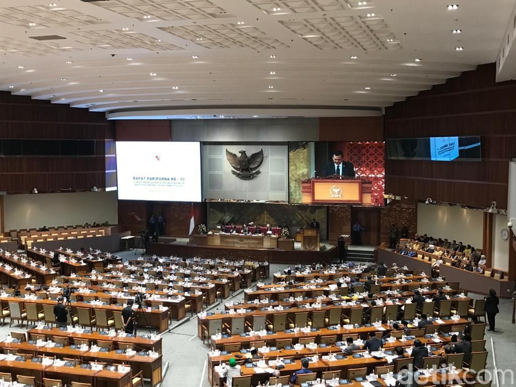 PKS-PDIP Silang Pendapat soal RUU Haluan Ideologi Pancasila di Paripurna DPR PKS-PDIP Silang Pendapat soal RUU Haluan Ideologi Pancasila di Paripurna DPR