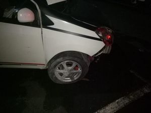 Sebuah Mobil Kecelakaan di Bundaran HI, Penumpang Luka-luka