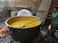 Balita 3 Tahun Ini Tewas Setelah Terjatuh ke Dalam Panci Berisi Kari