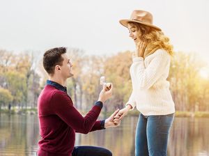 Kalender Jawa Kamis Pahing 13 Oktober 2022: Waktunya Meminang Ayang!