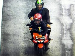 Akal-akalan Pemotor Hindari e-Tilang dengan Tangan