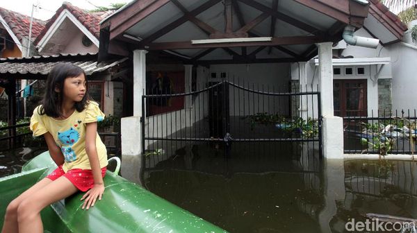 Potret Banjir yang Masih Rendam Kawasan Tangerang
