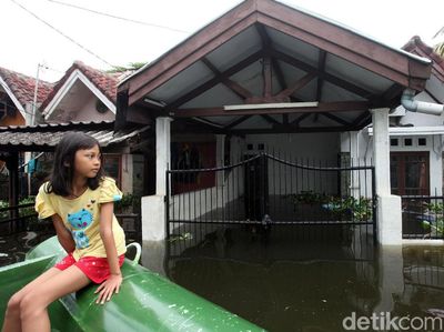 Potret Banjir yang Masih Rendam Kawasan Tangerang