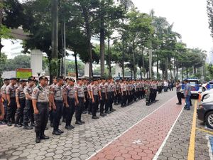 Video: 400 Personel Polri Siap Amankan Aksi Serikat Pekerja di Kemenkes