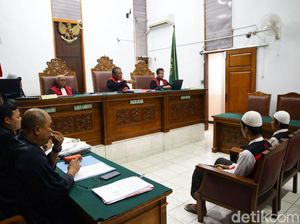 Video: Dua Eksekutor Pupung-Dana Bantah Dakwaan Pembunuhan