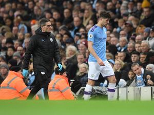 John Stones Disarankan ke Psikolog