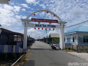 Saat Warga Penagi Natuna Atasi Ketakutan Corona Usai WNI Tiba dari Wuhan Saat Warga Penagi Natuna Atasi Ketakutan Corona Usai WNI Tiba dari Wuhan