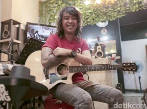 Lama Menghilang, Ini Kisah Bojes AFI Sekarang!