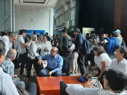 Puluhan Nasabah Jiwasraya Geruduk Kantor Sri Mulyani