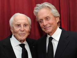 Hollywood Berduka Kehilangan Aktor Legendaris Kirk Douglas