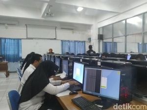 Ups! Ada Peserta Tes CPNS di Semarang yang Bawa Jimat Ups! Ada Peserta Tes CPNS di Semarang yang Bawa Jimat