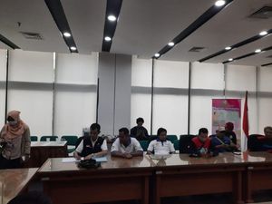 Kemenkes Terima Perwakilan Massa Demo yang Menolak Kenaikan Iuran BPJS Kemenkes Terima Perwakilan Massa Demo yang Menolak Kenaikan Iuran BPJS