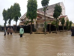 Sungai Cilamaya Meluap, 5 Desa di Karawang Terendam Banjir
