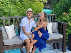Firmino yang Romantis di Maldives