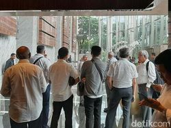 Mau Bertemu OJK, Nasabah Jiwasraya Dihalangi Petugas Keamanan