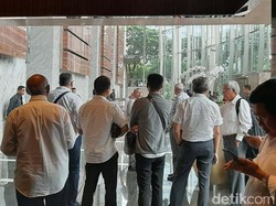 Mau Bertemu OJK, Nasabah Jiwasraya Dihalangi Petugas Keamanan