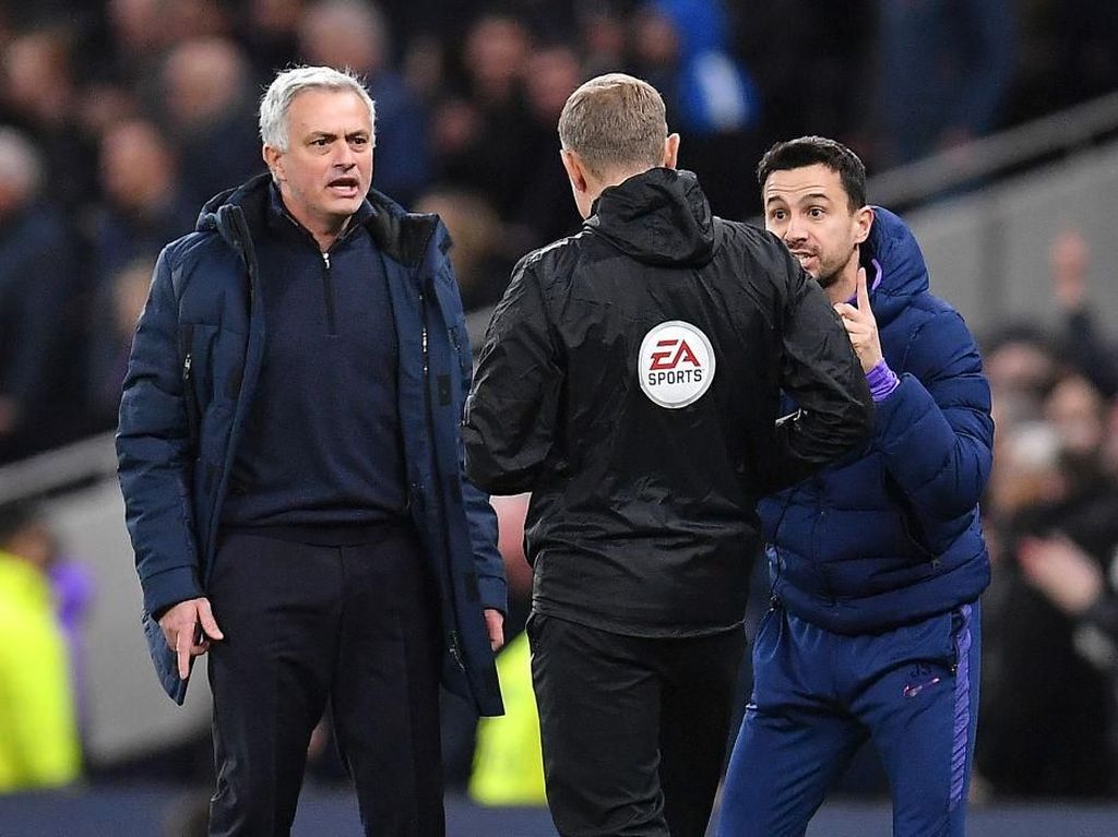 Video Protes Viral, Mourinho: Lucu Sih, tapi... Video Protes Viral, Mourinho: Lucu Sih, tapi...