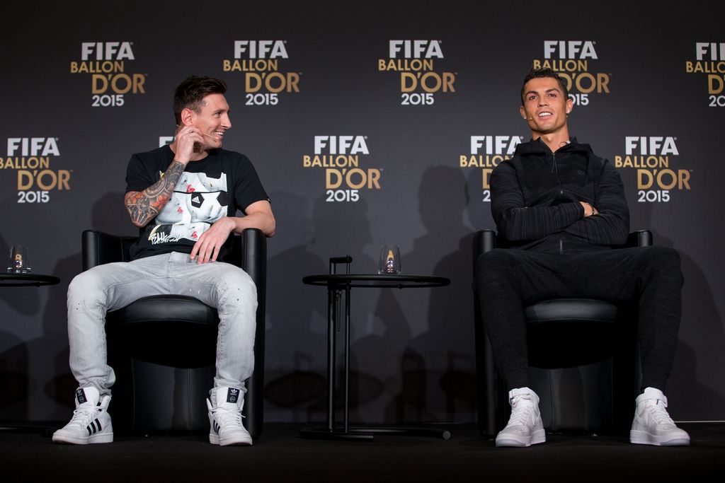 ZURICH, SWITZERLAND - JANUARY 11: FIFA Ballon d'Or nominees Lionel Messi of Argentina and FC Barcelona (L) and Cristiano Ronaldo of Portugal and Real Madrid (R) attend a press conference prior to the FIFA Ballon d'Or Gala 2015 at the Kongresshaus on January 11, 2016 in Zurich, Switzerland. (Photo by Philipp Schmidli/Getty Images)