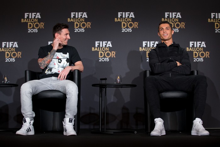 ZURICH, SWITZERLAND - JANUARY 11: FIFA Ballon dOr nominees Lionel Messi of Argentina and FC Barcelona (L) and Cristiano Ronaldo of Portugal and Real Madrid (R) attend a press conference prior to the FIFA Ballon dOr Gala 2015 at the Kongresshaus on January 11, 2016 in Zurich, Switzerland. (Photo by Philipp Schmidli/Getty Images)