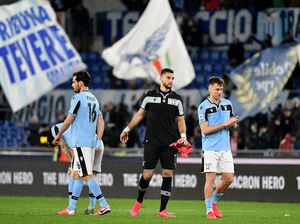 27 Tembakan Tapi Nirgol, Lazio Apes Betul
