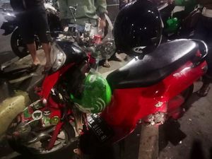 Ojol Kecelakaan di Flyover Pasar Rebo Jaktim, 1 Orang terluka