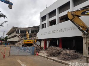 Seniman Pelapor Revitalisasi TIM ke DPR: Anies Komunikasi dengan DKJ Bukan Kami