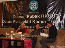 Bagir Manan: Wartawan Harus Beretika dan Beri Contoh Baik