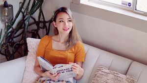 Potret Dokter Cantik Viral karena Ungkap Fakta Virus Corona Pakai TikTok