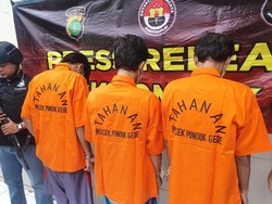 Sembunyikan 200 Gr Sabu di Kotak Amal, 3 Kurir Narkoba di Bekasi Ditangkap