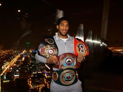 Siapa Mau Jadi Pacar Anthony Joshua? Sudah Lama Jomblo Nih