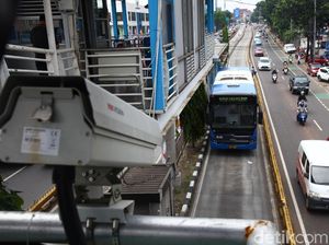Dirlantas Polda Metro: Kamera Tilang Elektronik Persempit Ruang Polisi Nakal Dirlantas Polda Metro: Kamera Tilang Elektronik Persempit Ruang Polisi Nakal