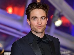 Video Ekspresi Robert Pattinson Setelah Nyobain Tteokbokki Pedas Video Ekspresi Robert Pattinson Setelah Nyobain Tteokbokki Pedas