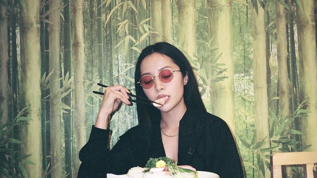 Korban Rasis karena Virus Corona, YouTuber Michelle Phan Tak Makan Kelelawar Korban Rasis karena Virus Corona, YouTuber Michelle Phan Tak Makan Kelelawar